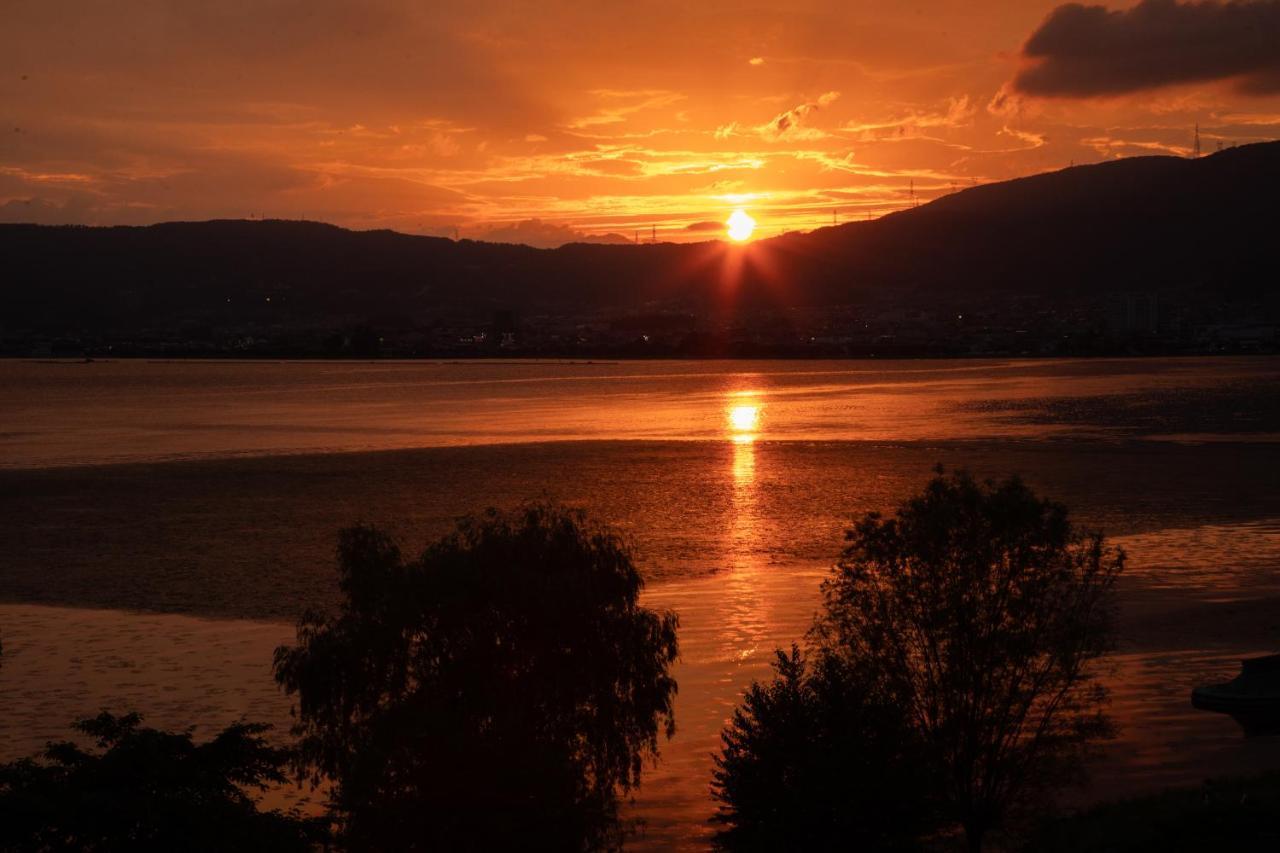 Отель Suwakoen Сува Экстерьер фото